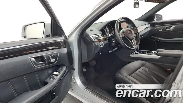 Mercedes-Benz E-Класс 2014 thumb 10