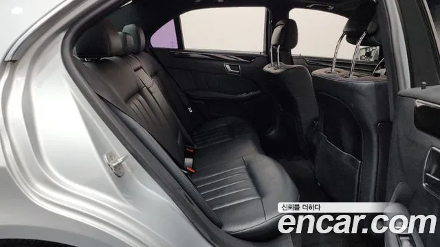 Mercedes-Benz E-Класс 2014 thumb 12