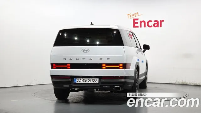 Hyundai Santa Fe 2025 thumb 4