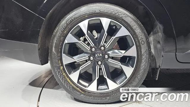 Kia Carnival 2020 thumb 5