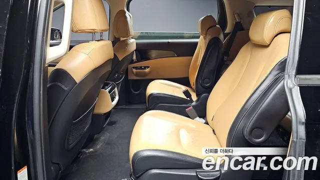 Kia Carnival 2020 thumb 12