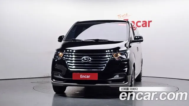 Hyundai Starex 2018 thumb 2