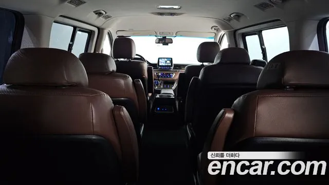 Hyundai Starex 2018 thumb 11