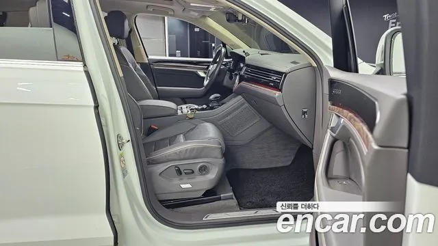 Volkswagen Touareg 2020 thumb 11