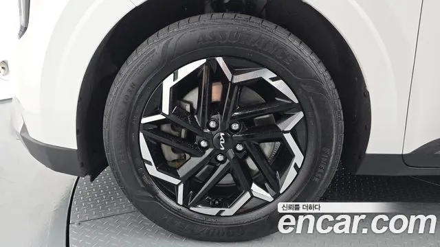 Kia Carnival 2024 thumb 5