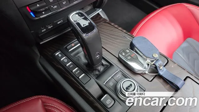 Maserati Ghibli 2020 thumb 9