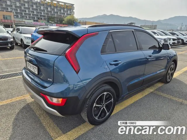 Kia Niro 2022 thumb 4