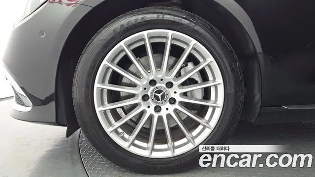 Mercedes-Benz E-Класс 2021 thumb 5