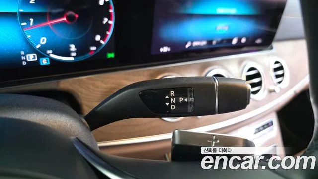 Mercedes-Benz E-Класс 2021 thumb 9