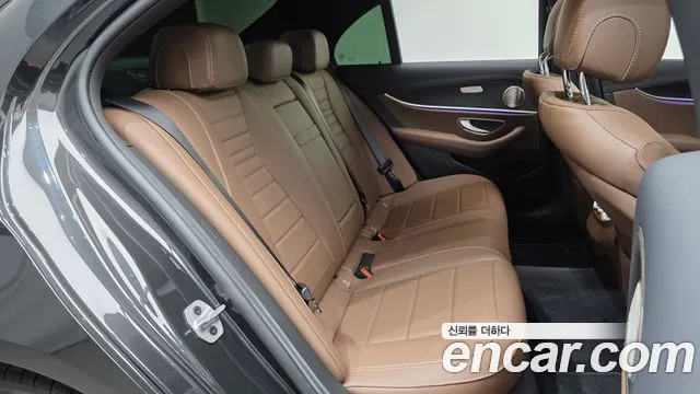 Mercedes-Benz E-Класс 2023 thumb 11