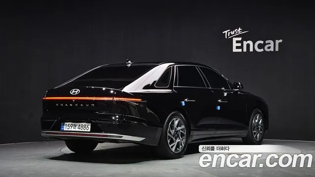 Hyundai Grandeur 2023 thumb 2