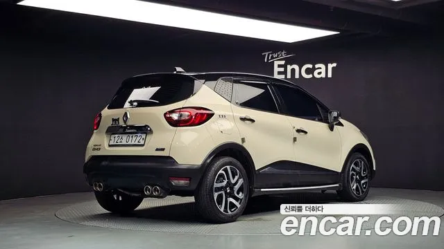 Renault-KoreaSamsung Captur 2016 thumb 2