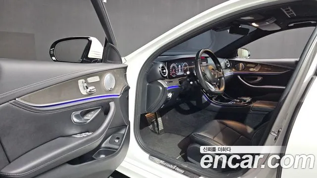 Mercedes-Benz E-Класс 2018 thumb 10