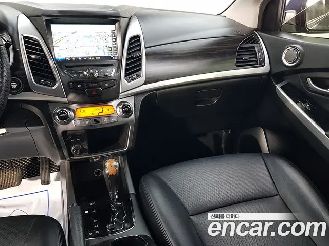 KG_Mobility_Ssangyong KORANDO 2014 thumb 10
