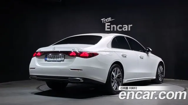 Mercedes-Benz E-Класс 2024 thumb 2
