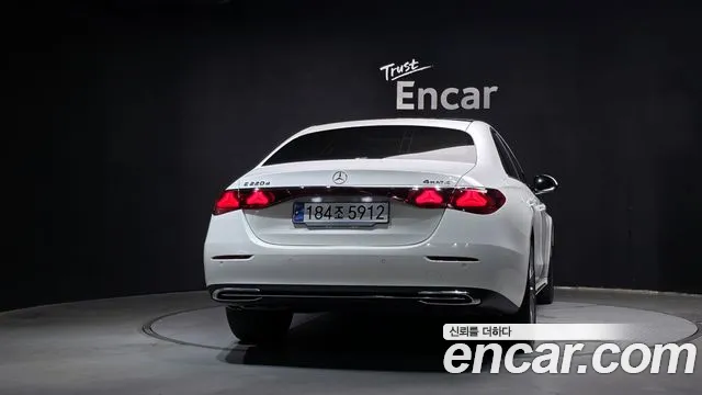 Mercedes-Benz E-Класс 2024 thumb 4