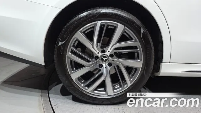 Mercedes-Benz E-Класс 2024 thumb 5