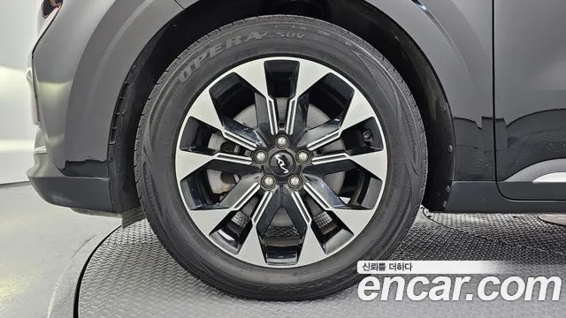 Kia Carnival 2023 thumb 4