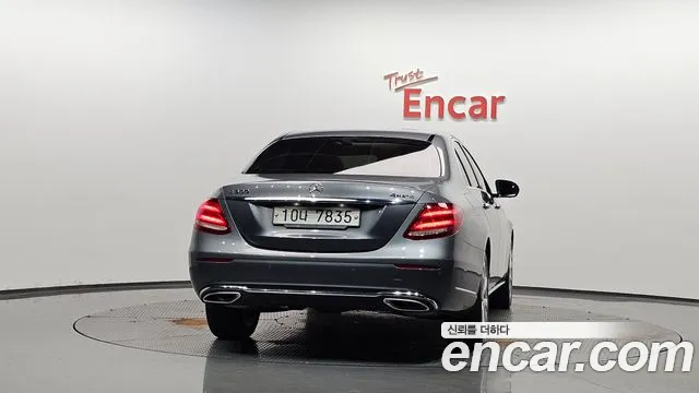Mercedes-Benz E-Класс 2018 thumb 3