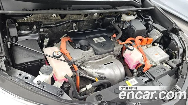 Toyota RAV4 2017 thumb 6