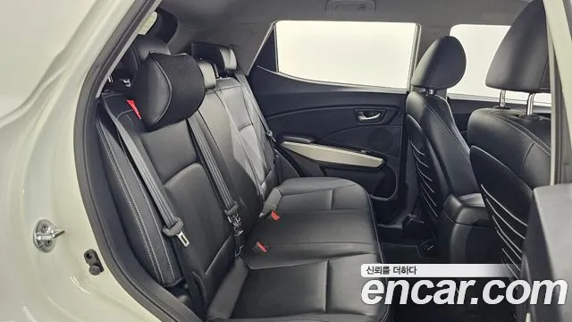 KG_Mobility_Ssangyong TIBOLI 2016 thumb 12