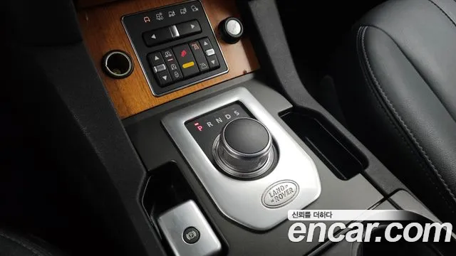 Land Rover Discovery 2013 thumb 9