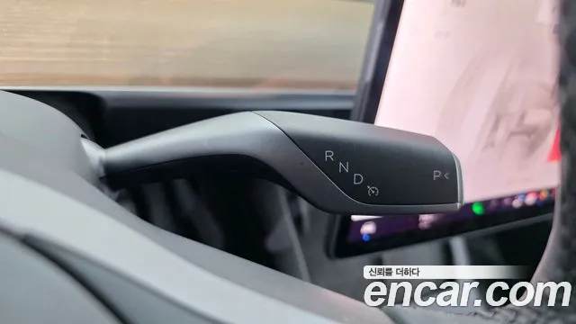 Tesla Model Y 2022 thumb 9