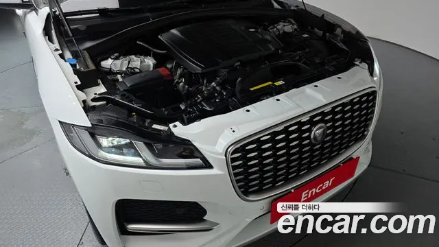 Jaguar F-Pace 2022 thumb 5