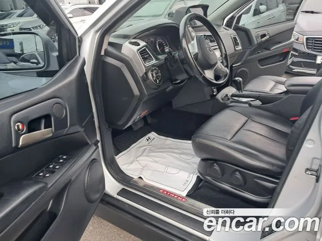 KG_Mobility_Ssangyong KORANDO 2016 thumb 9