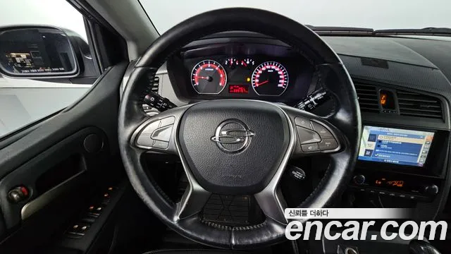 KG_Mobility_Ssangyong KORANDO 2015 thumb 12