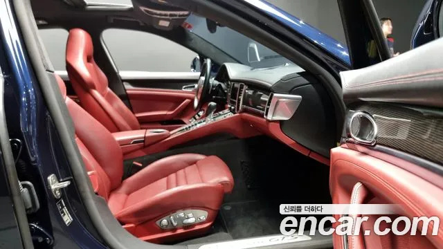 Porsche Panamera 2016 thumb 12
