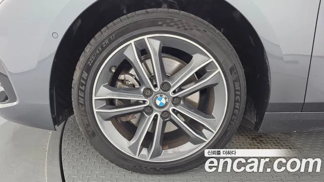 BMW 1-Series 2020 thumb 5