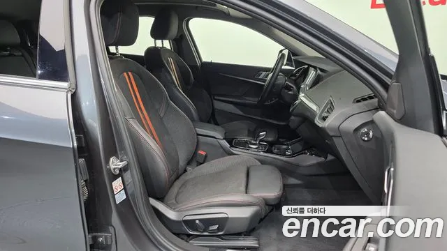 BMW 1-Series 2020 thumb 11