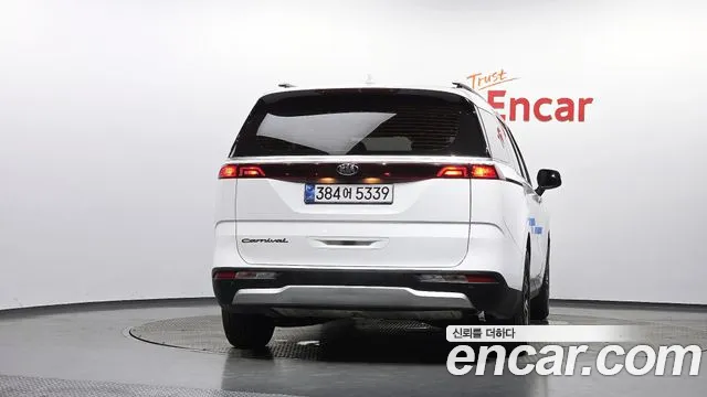 Kia Carnival 2020 thumb 4