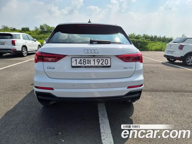 Audi Q3 2022 thumb 4