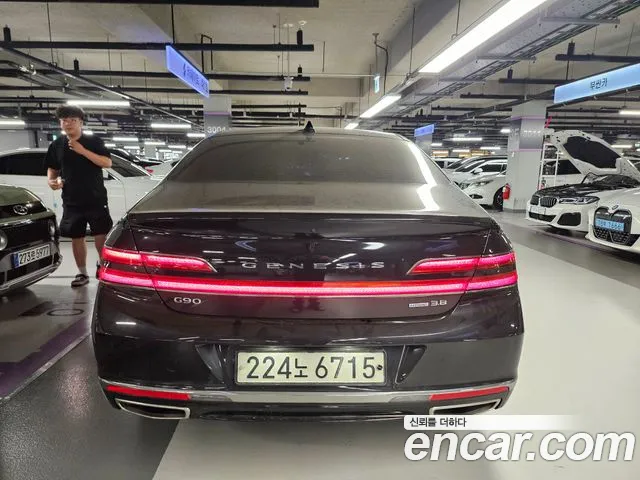 Genesis G90 2019 thumb 2