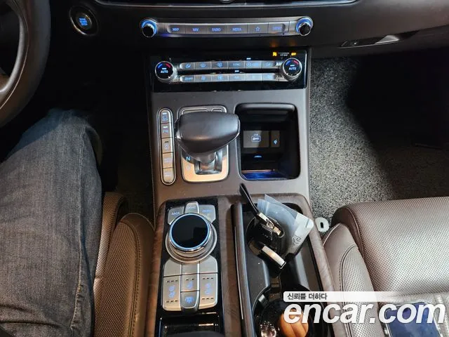 Genesis G90 2019 thumb 7