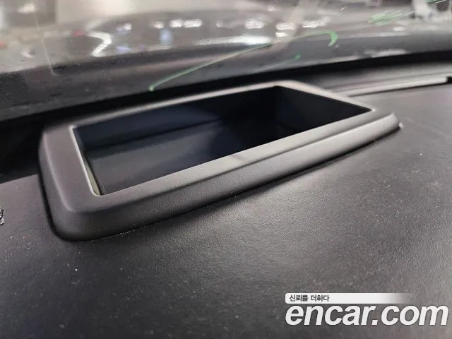 Genesis G90 2019 thumb 8