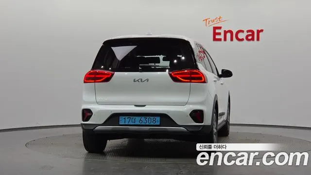 Kia Niro 2022 thumb 4