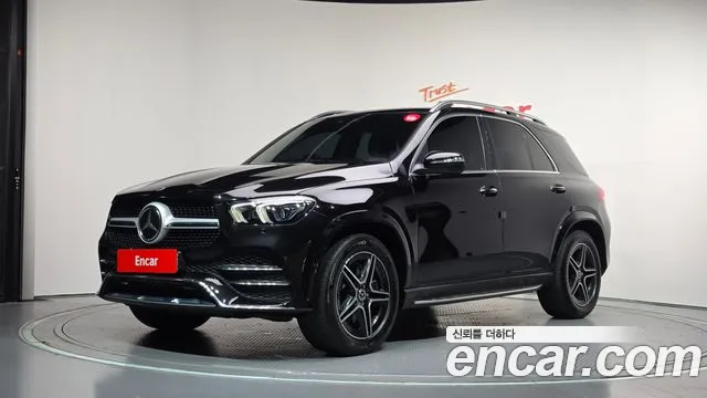 Mercedes-Benz GLE 2021 1