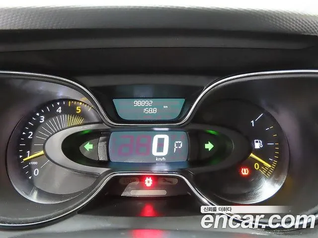 Renault-KoreaSamsung Captur 2015 thumb 8