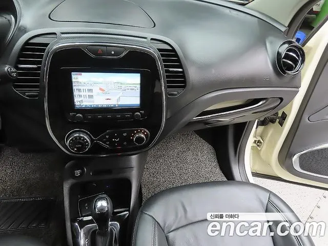 Renault-KoreaSamsung Captur 2015 thumb 9