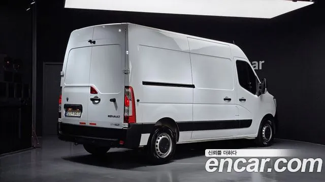 Renault Master 2024 thumb 2