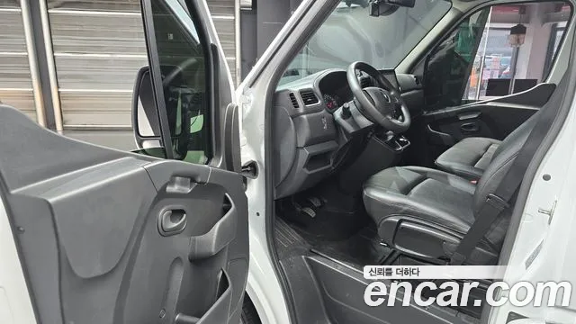Renault Master 2024 thumb 10