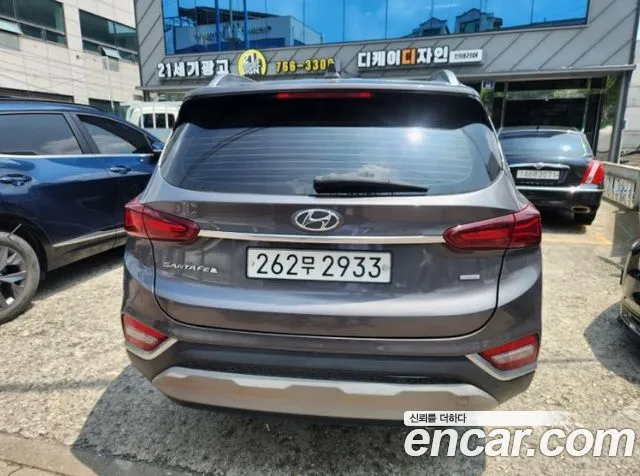 Hyundai Santa Fe 2019 thumb 3
