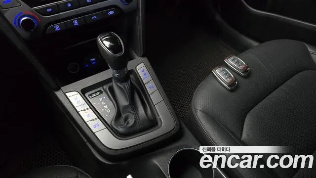 Hyundai Avante 2017 thumb 9