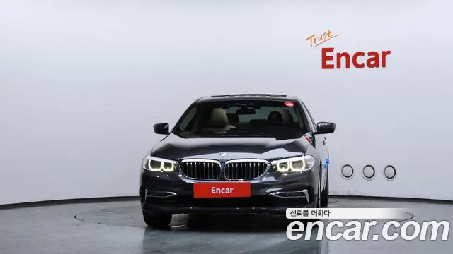 BMW 5 серии 2019 thumb 3