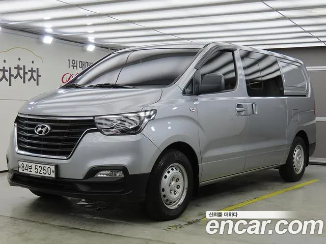 Hyundai Starex 2018 thumb 11