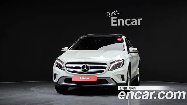 Mercedes-Benz GLA 2016 thumb 3