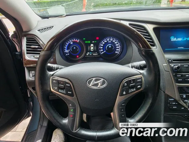 Hyundai Grandeur 2014 thumb 5